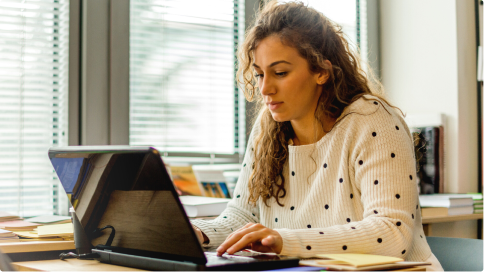 De voor- en nadelen van online taal leren